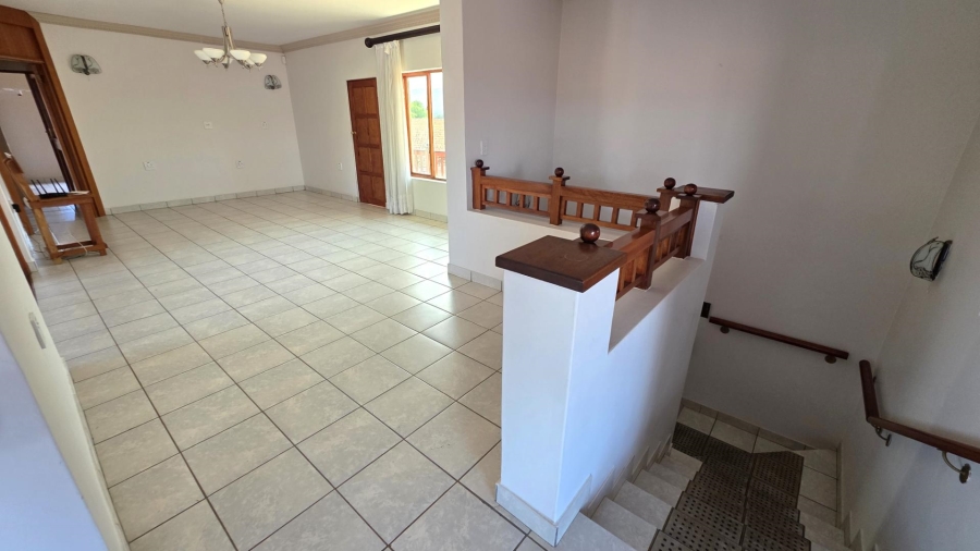 4 Bedroom Property for Sale in Ifafi North West